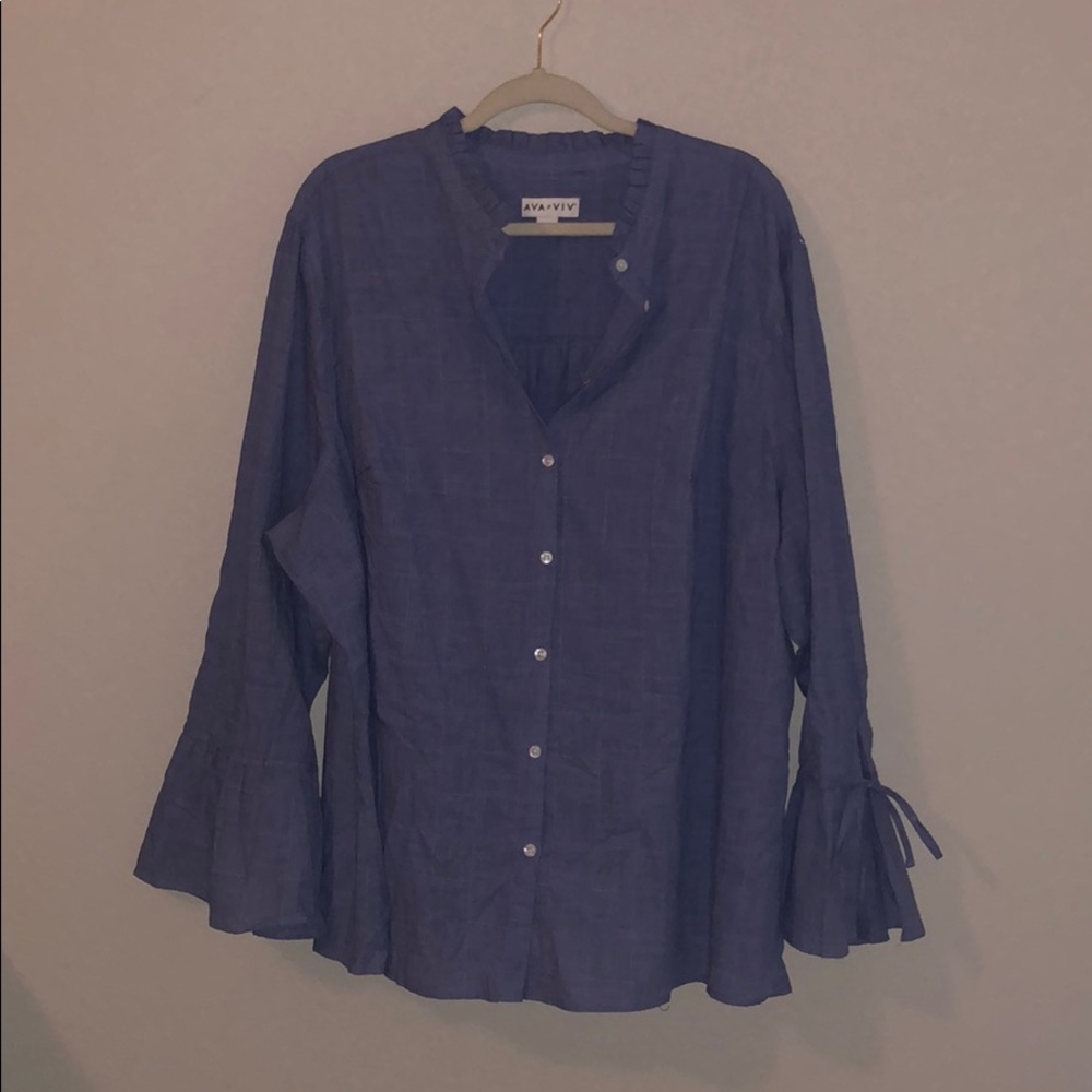 Chambray Blouse with Long Sleeves